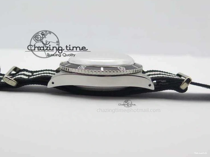 200m 660ft A2836 Nylon On Black Submariner Dial Vintage SS Strap Date No 0123